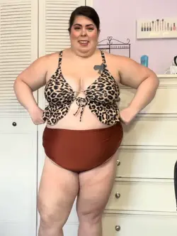 Girl, your fupa is peeking out the sides! The fuck you mean that's sexy!?